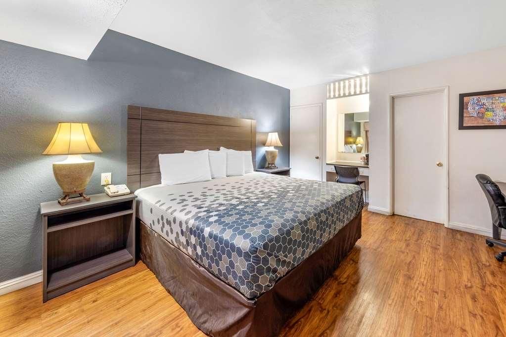 ברסטו Econo Lodge On Historic Route 66 חדר תמונה