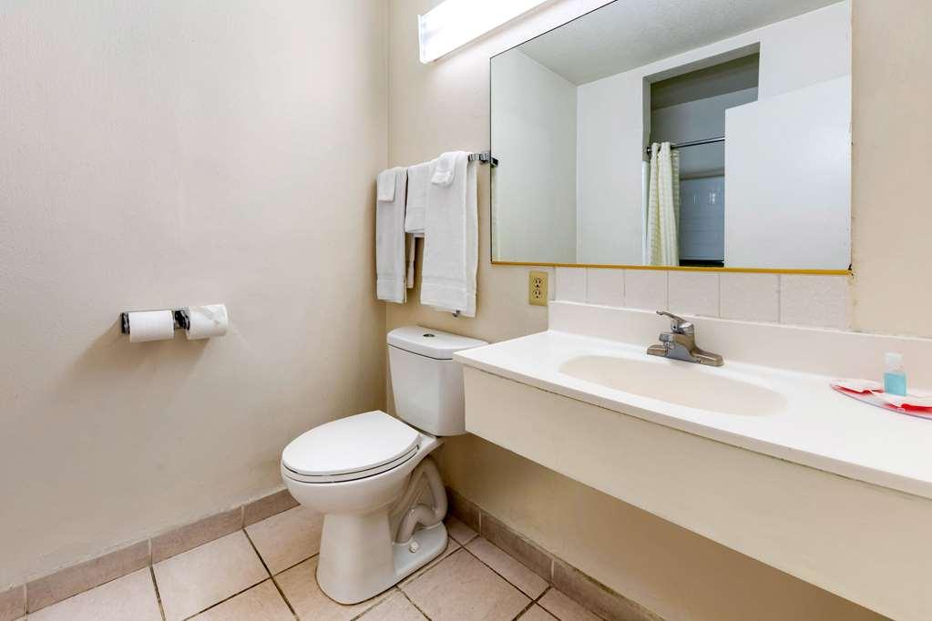 ברסטו Econo Lodge On Historic Route 66 חדר תמונה