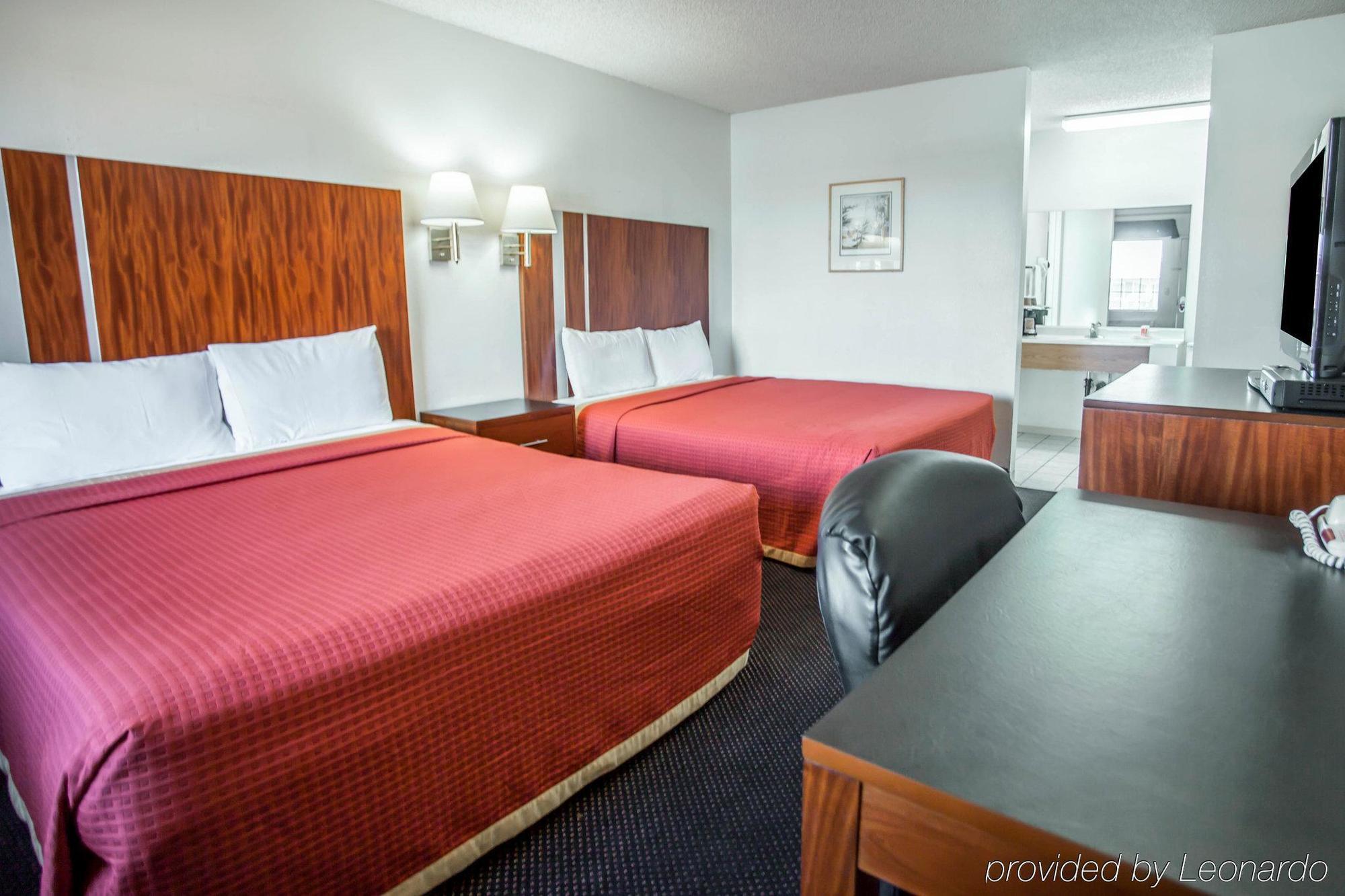 ברסטו Econo Lodge On Historic Route 66 מראה חיצוני תמונה