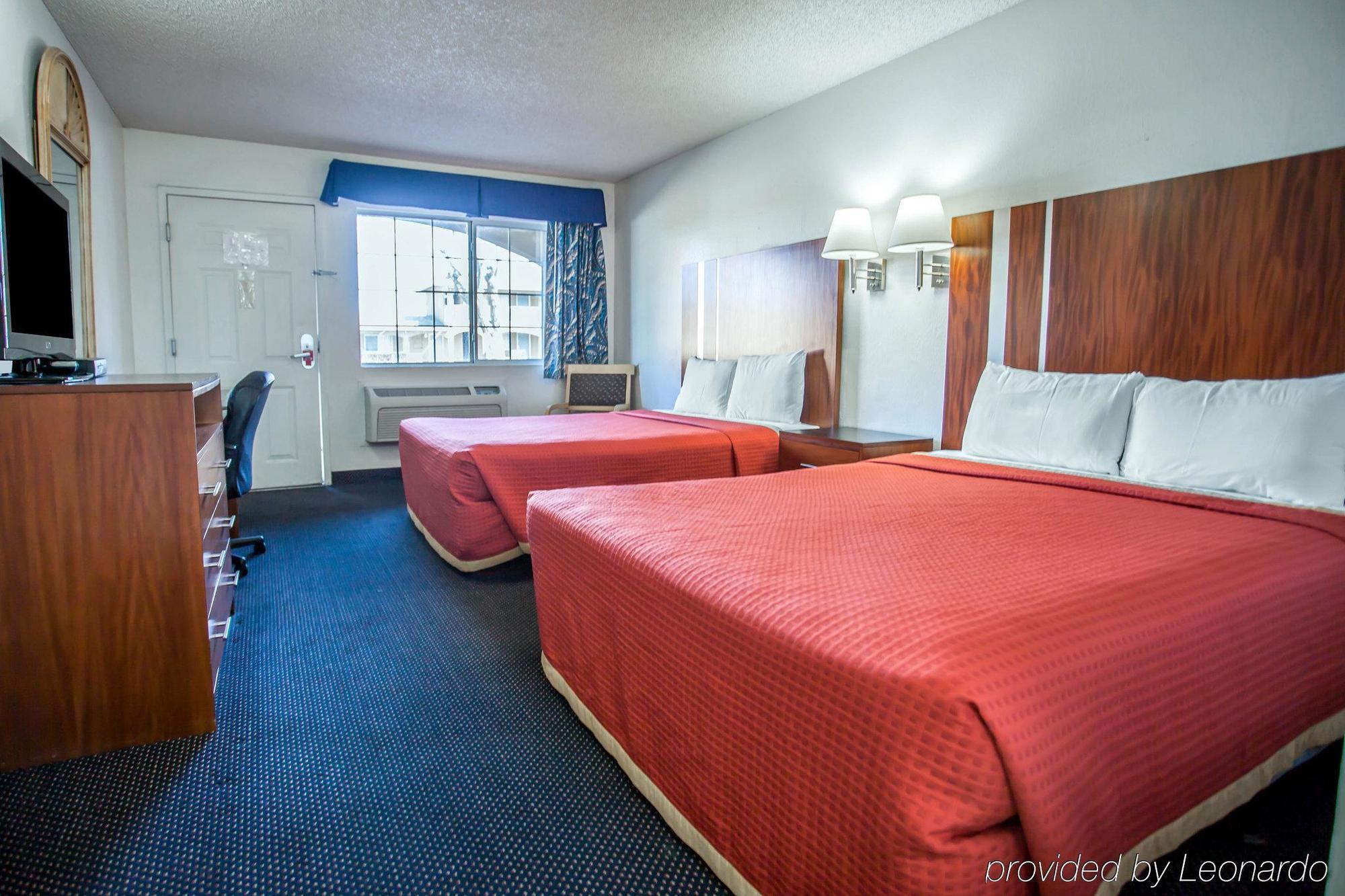 ברסטו Econo Lodge On Historic Route 66 מראה חיצוני תמונה