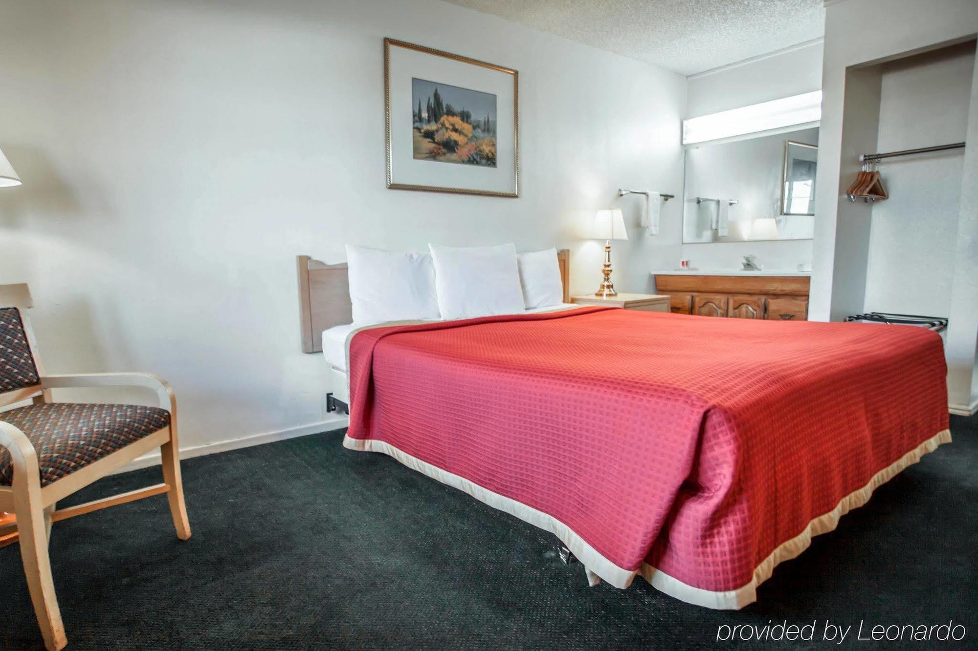 ברסטו Econo Lodge On Historic Route 66 מראה חיצוני תמונה